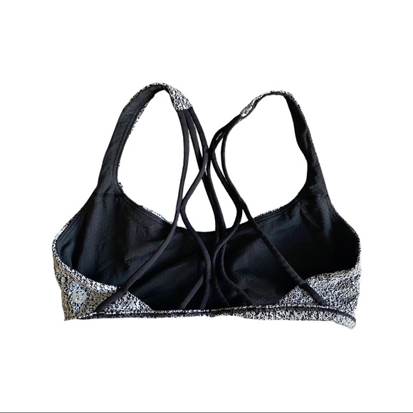 Active// Lululemon - Picture 2 of 4